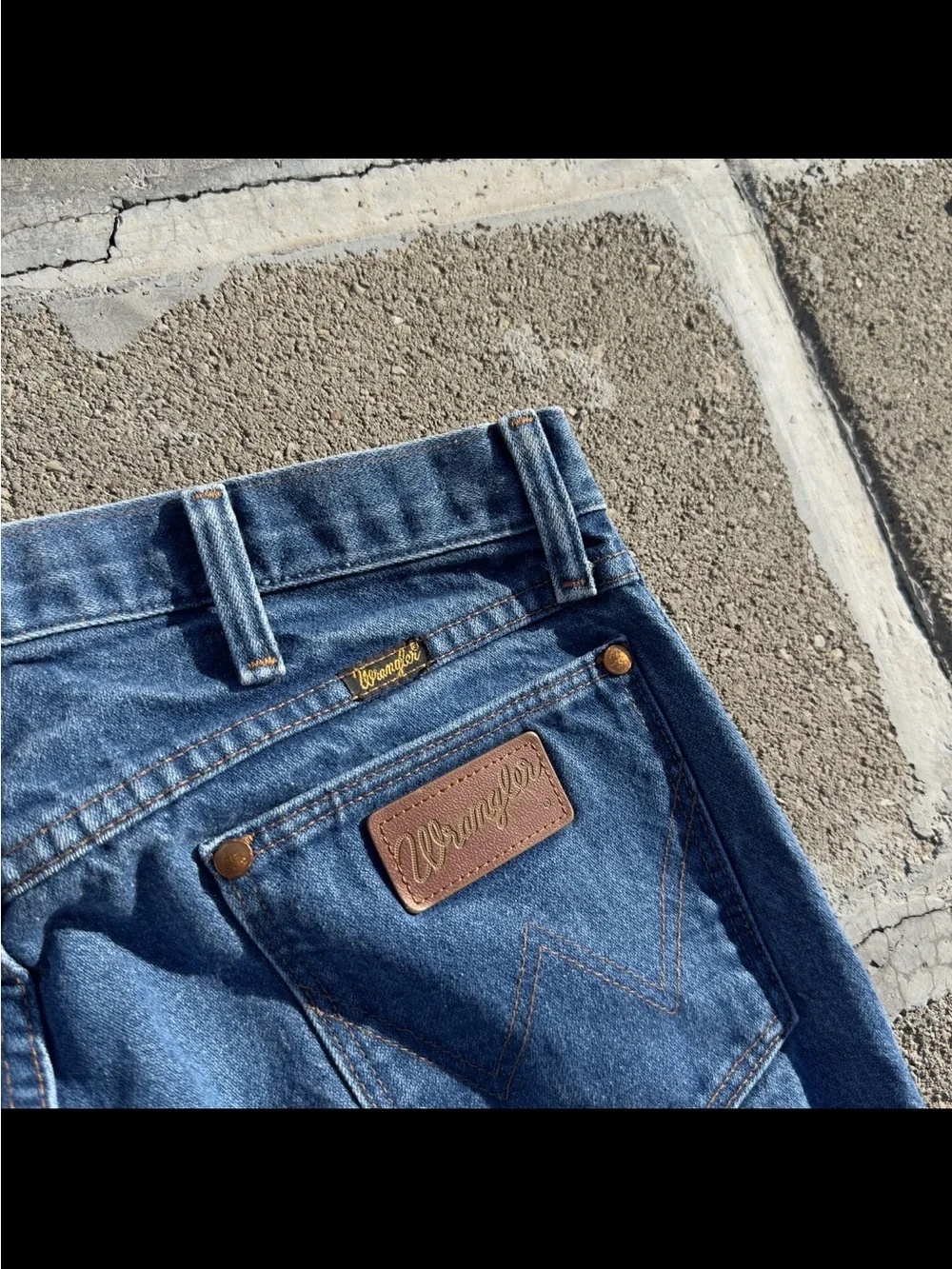 Vintage Wrangler Blue Jeans